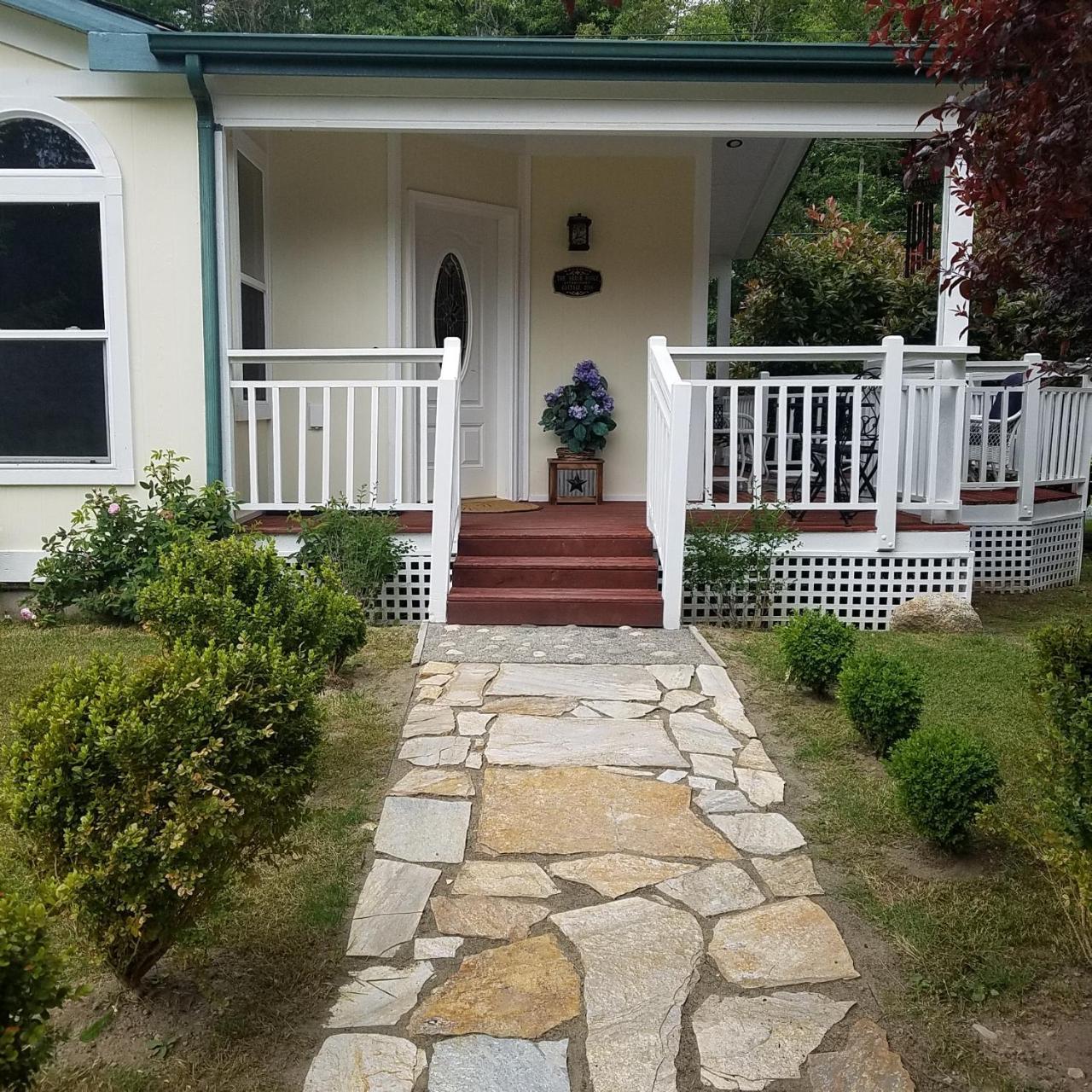 Arbor Rouge Cottage Clinton Bagian luar foto